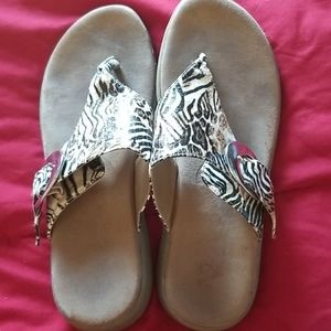 Aerosole animal print sandals